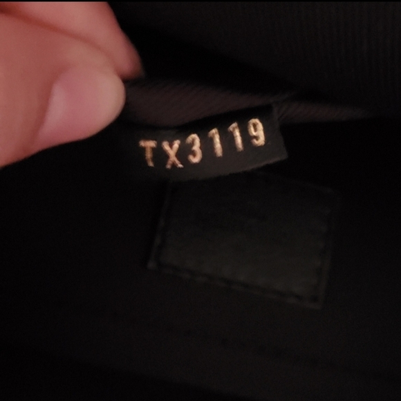 Authentic Louis Vuitton Palm Springs mini - Picture 8 of 9